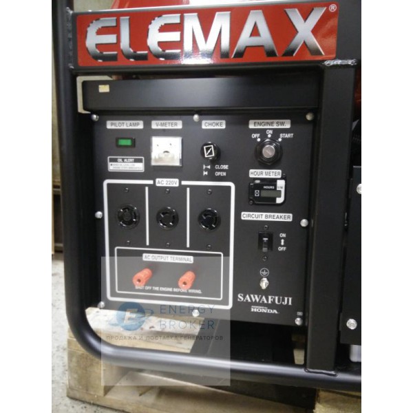 Sawafuji Elemax SHT 11500-R в кожухе с АВР